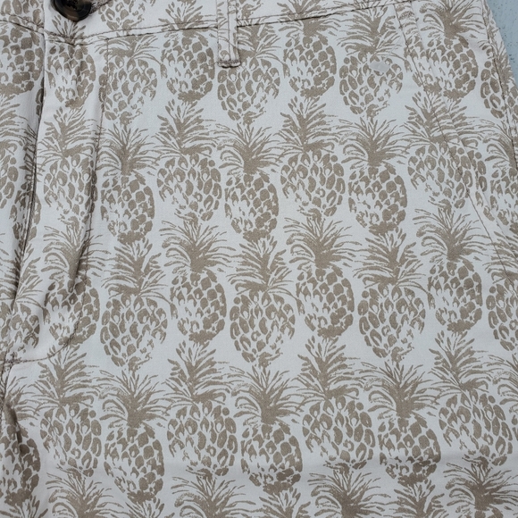 NWT Goodfellow Mens Pineapples Liden Shorts 32 - Picture 2 of 5